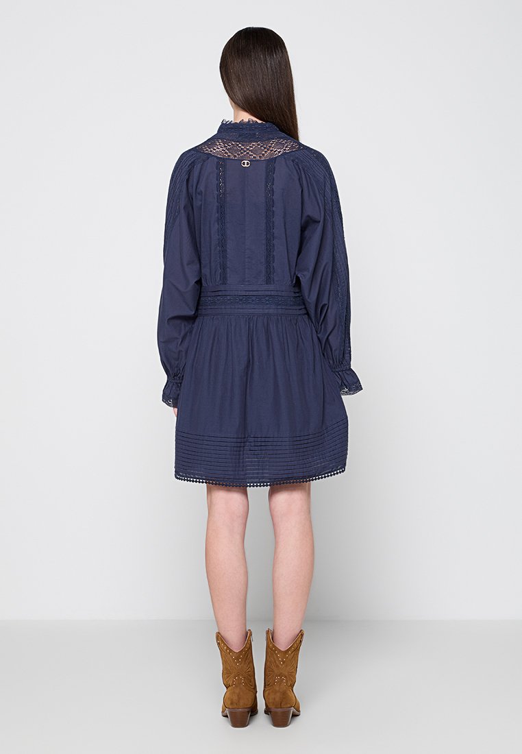 TWINSET