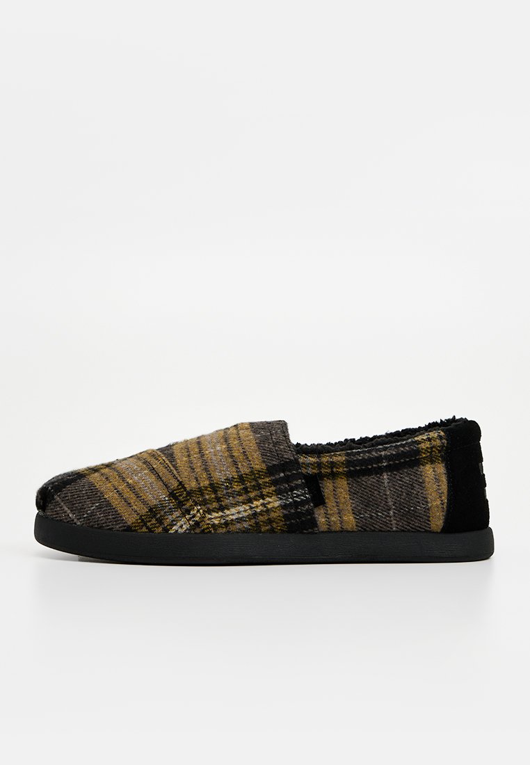 TOMS