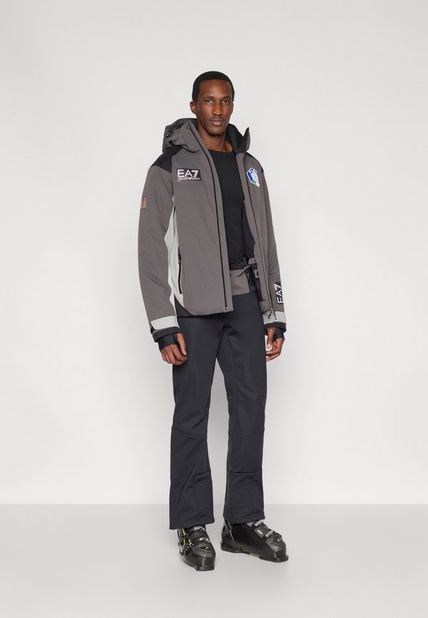 EA7 Emporio Armani