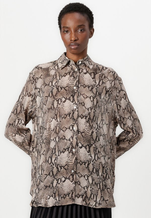 HUGO THE BOYFRIEND SHIRT