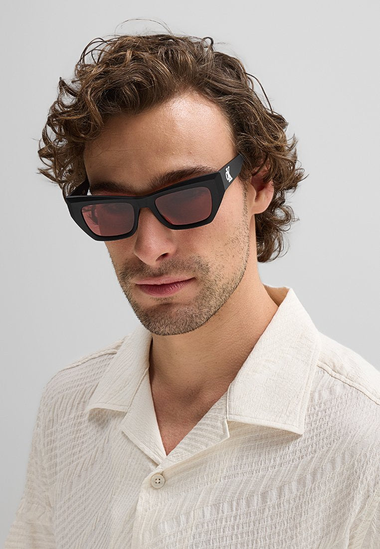 Calvin Klein Jeans Sonnenbrille Media 3