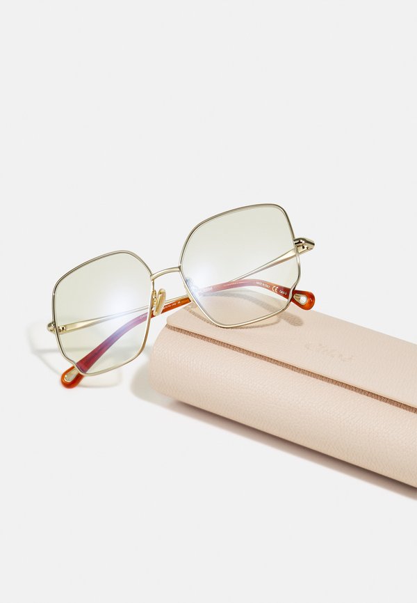 CHLOÉ