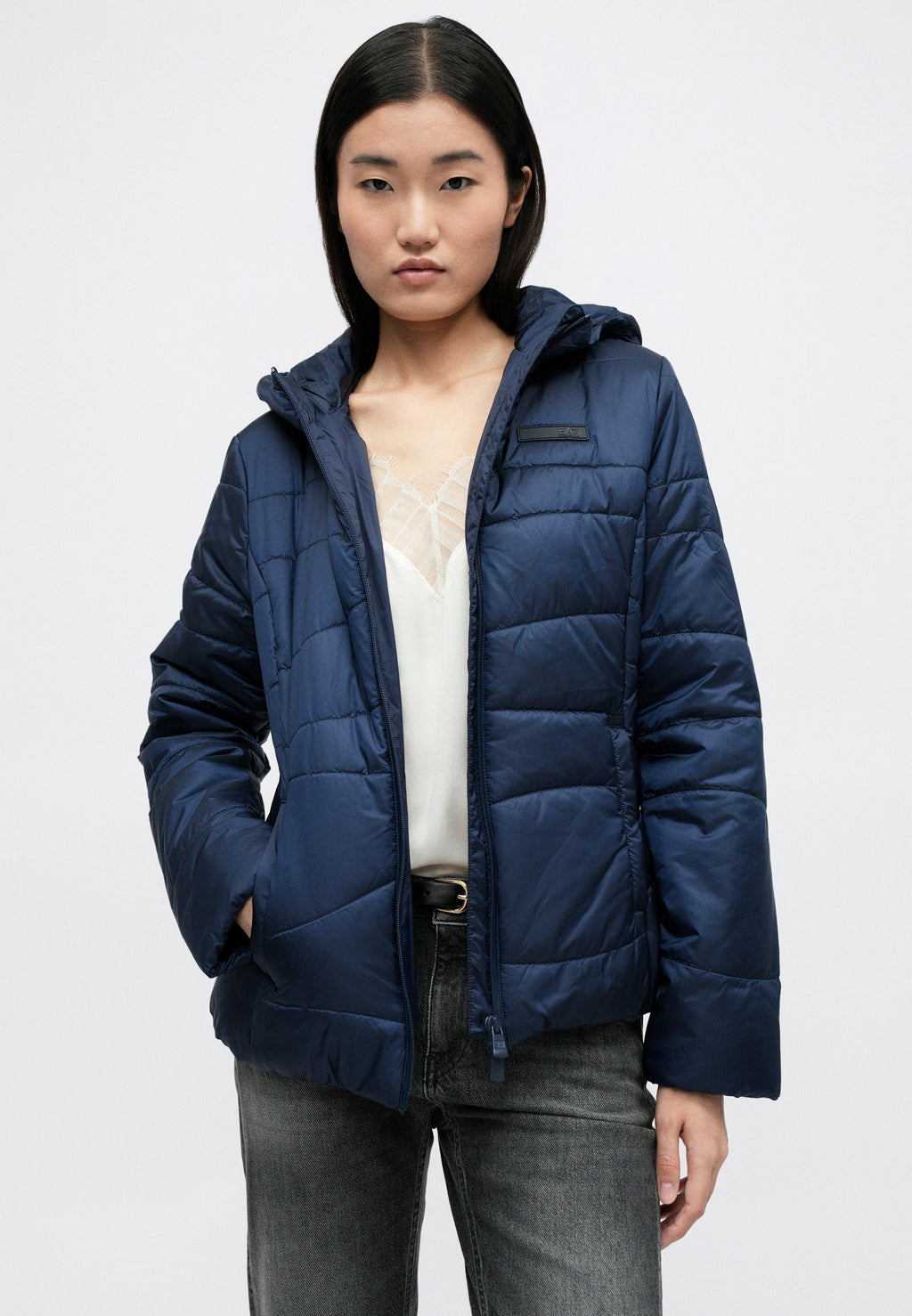 JACKET Media 8