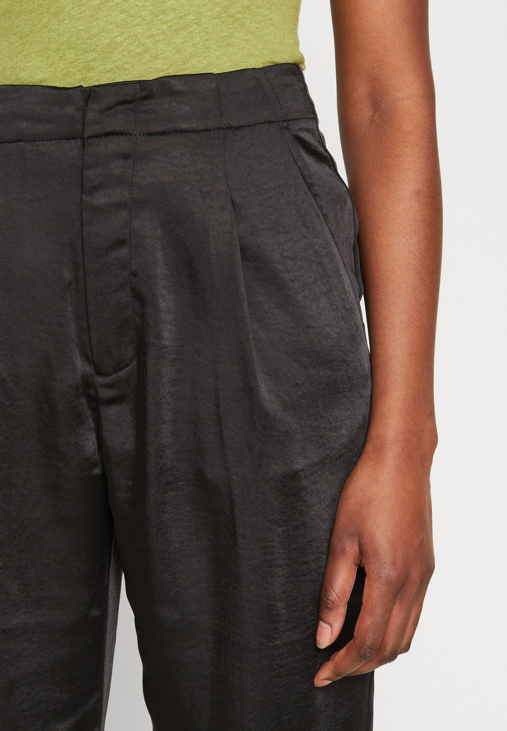 GAP PLEATED WIDE PANT