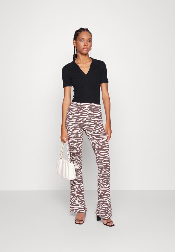Glamorous FITTED CROP WITH V NECK COLLAR