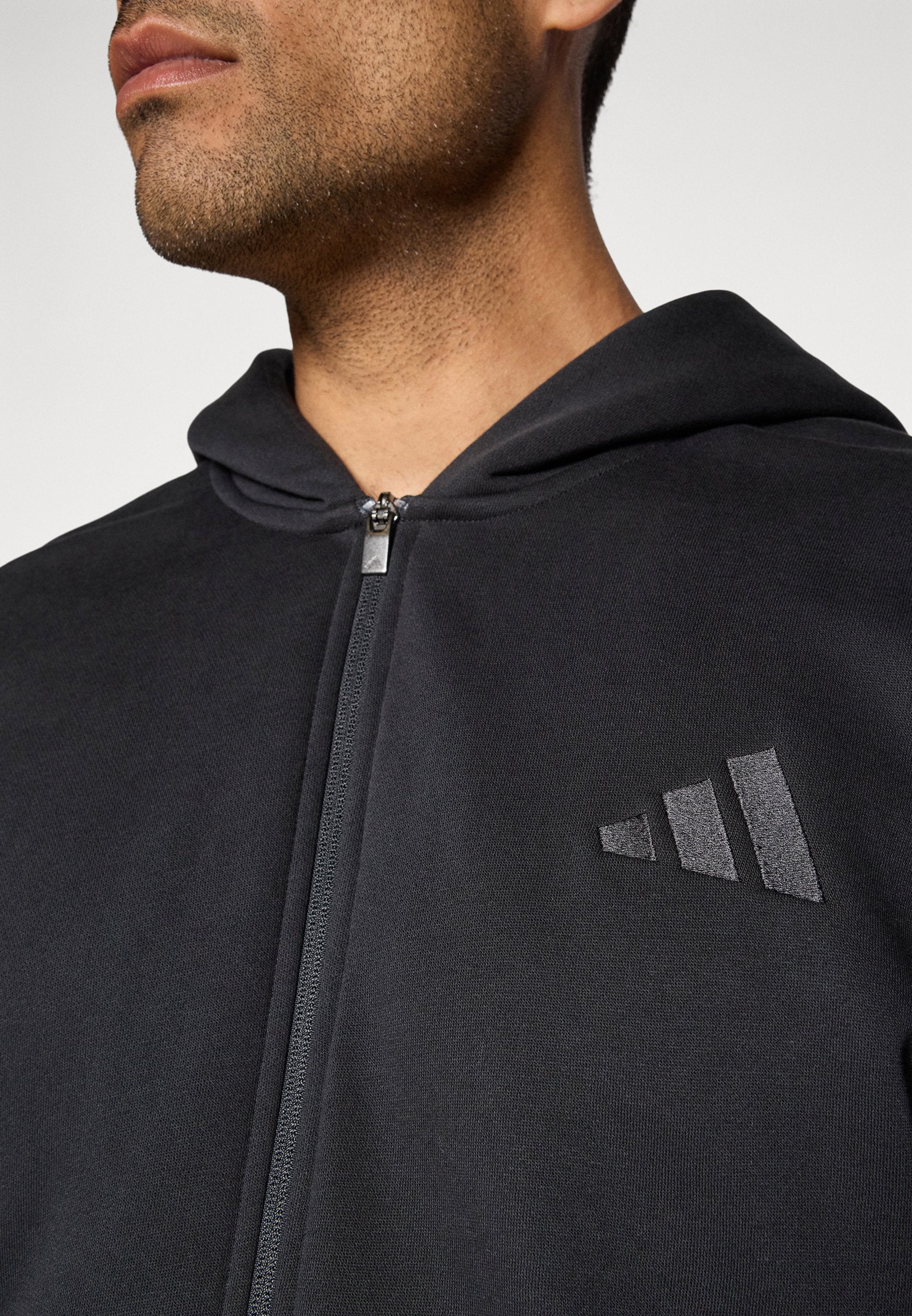 adidas Sportswear ALL SZN FLEECE FULL ZIP HOODIE