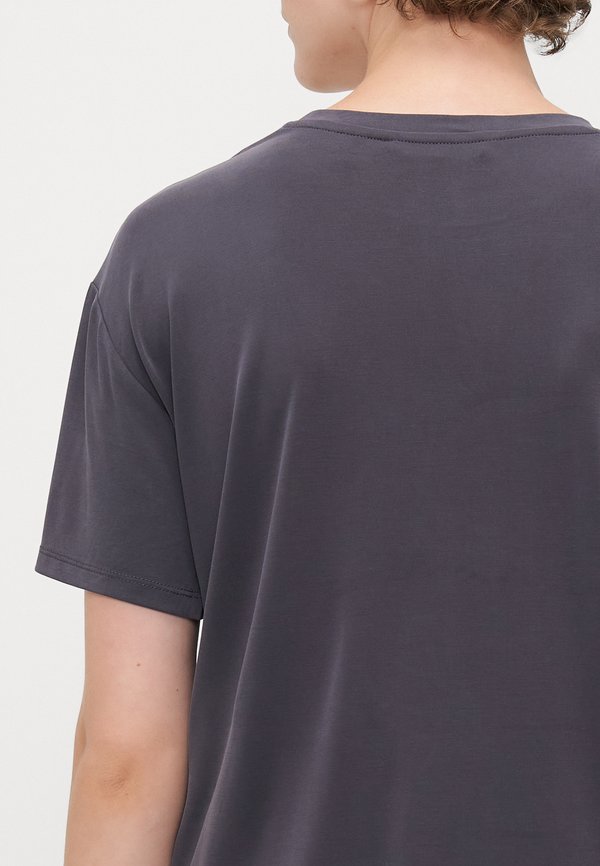 Vero Moda Tall VMFILLI TEE