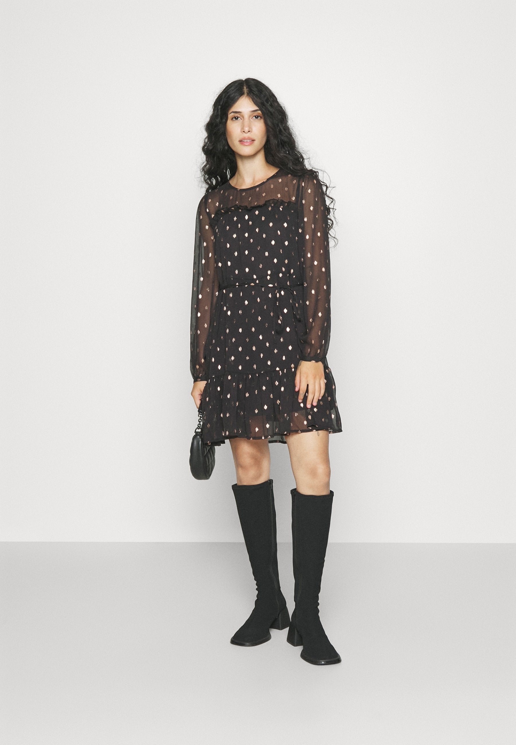 ONLIVY DRESS Media 2