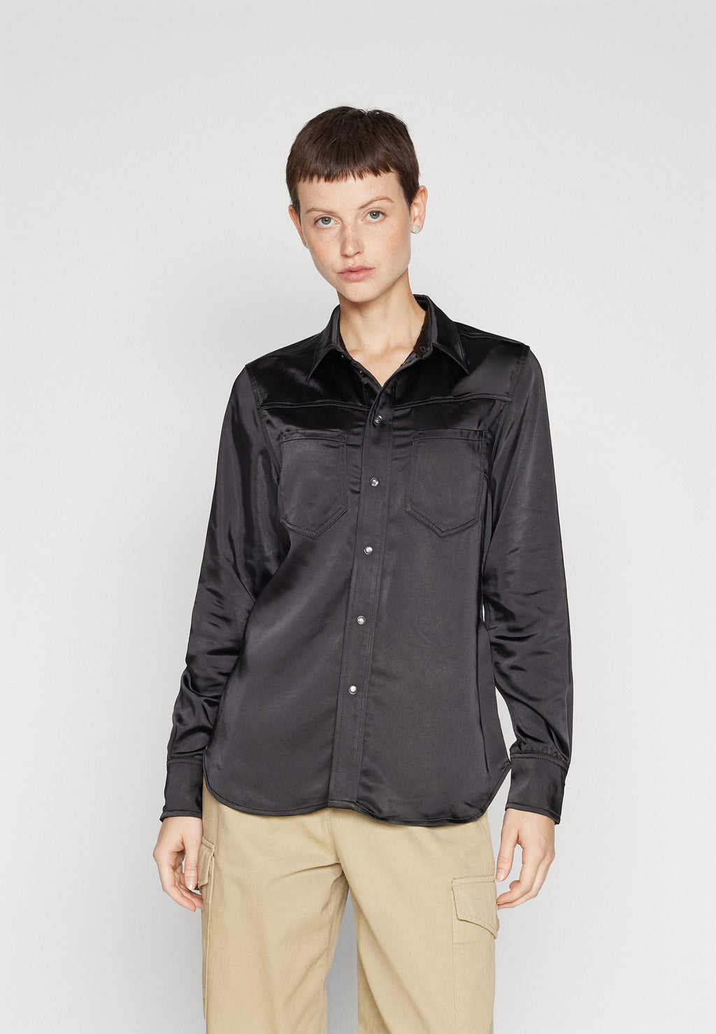 SLIM SHIRT Media 3