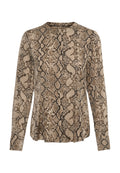 Langärmlige Bluse im beige-braunen Schlangenprint. Weicher Stoff mit glatter Oberfläche und rundem Ausschnitt, leicht lockere Passform.