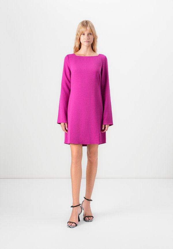 Vero Moda VMMATHILDAALVA SQUARE SHORT DRESS - Day dress - festival fuchsia