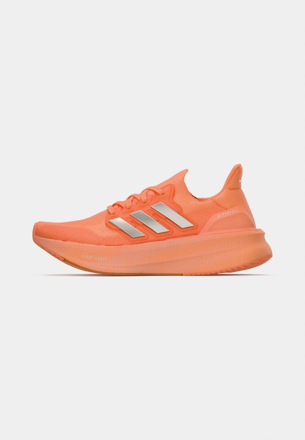 adidas Performance ULTRABOOST 5 W