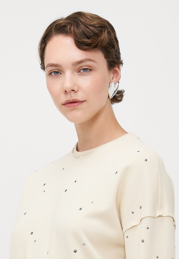 ONLY Tall ONLCALLIE O NECK DETAIL