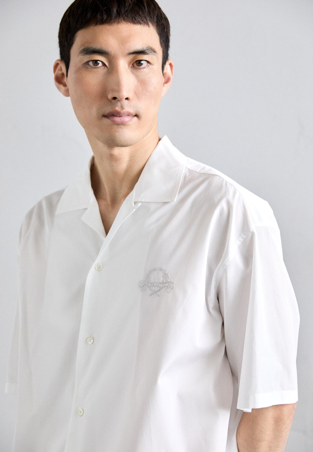 MOSCHINO LAUREL CROWN LOGO