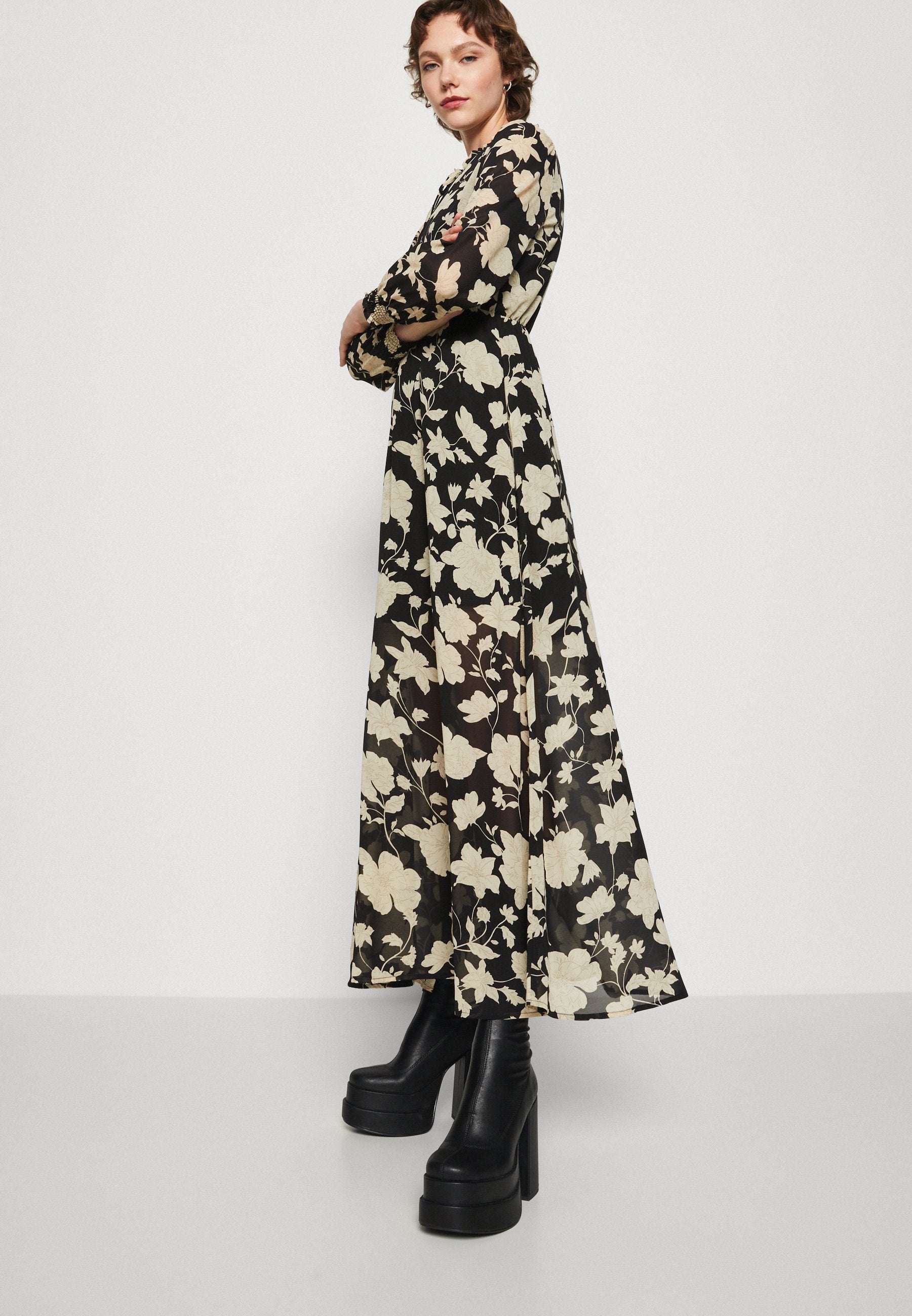 ONLLINNEA DRESS Media 5