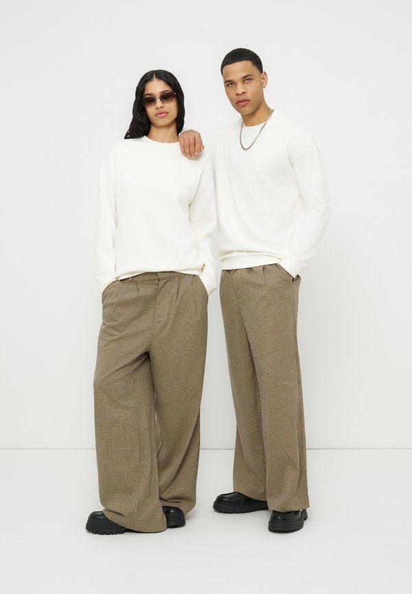 YOURTURN by Zalando RELAXED FIT SWEATSHIRT