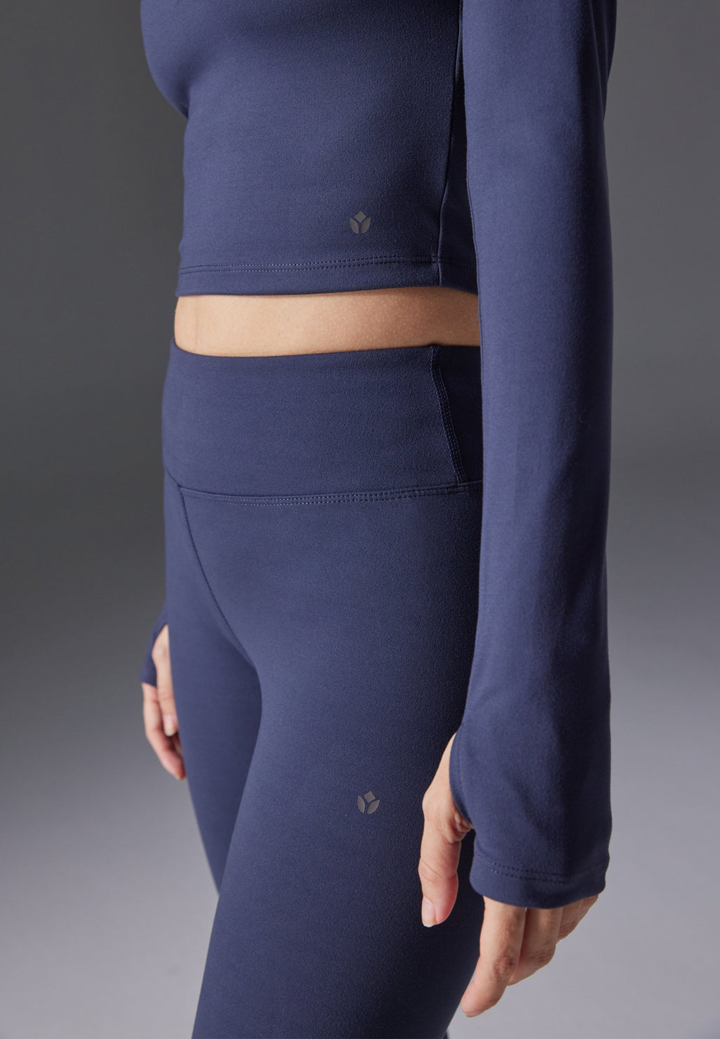Even&Odd active ESSENTIAL FITTED CROPPED LONG SLEEVE SPORTS TOP