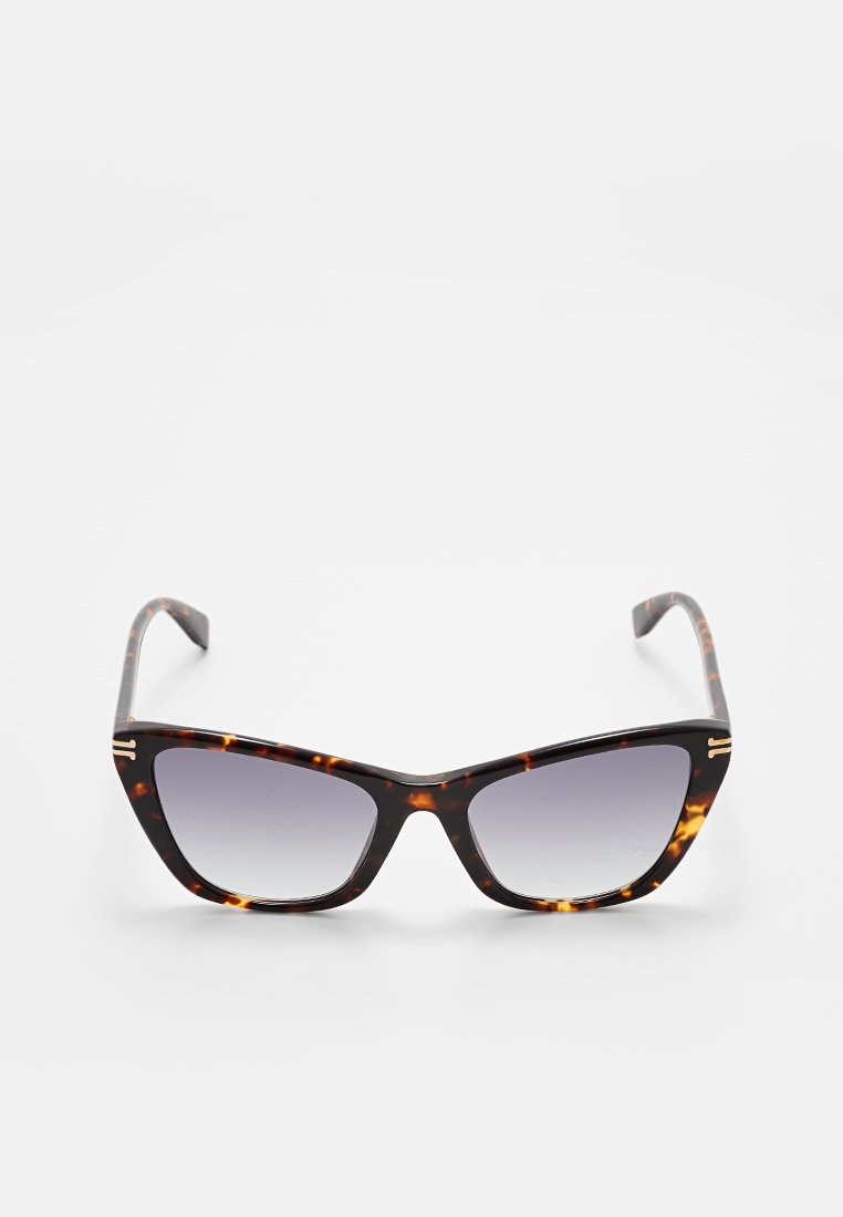 MARC JACOBS
