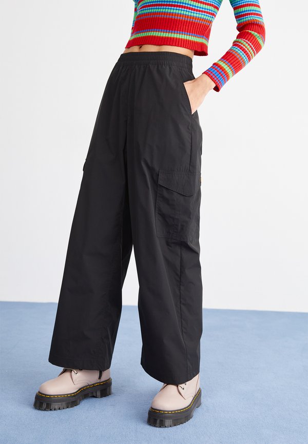 Alpha Industries NYLON PANT