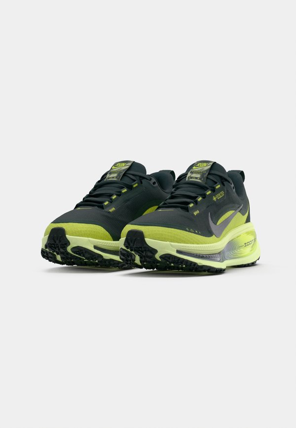 Nike Performance W NIKE VOMERO GTX
