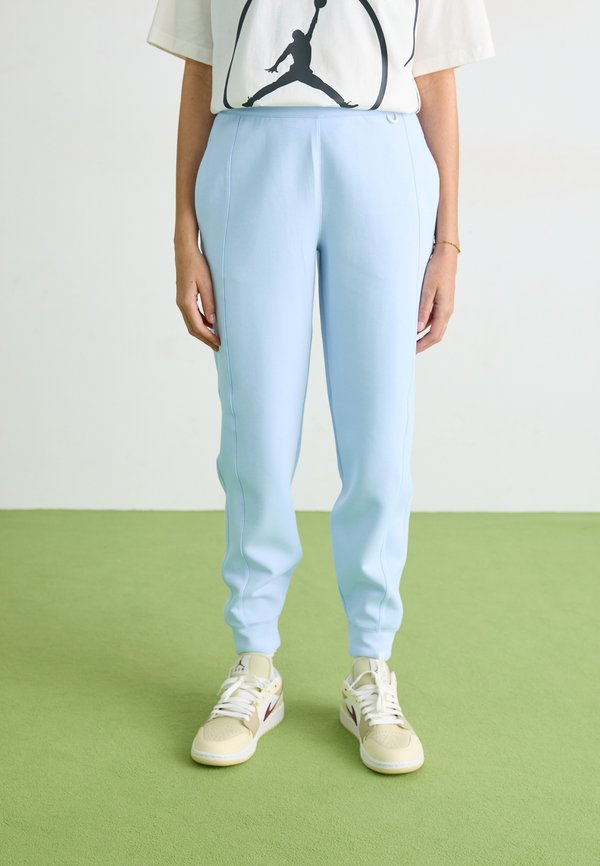 Nike Sportswear SOFT - Tracksuit bottoms - celestine blue/work blue