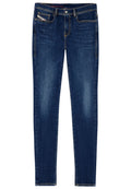Dunkelblaue Skinny-Jeans mit ausgewaschenen Bereichen an den Oberschenkeln, gelben Nähten, vorderem Knopf, Reißverschluss und Fünf-Taschen-Design, einschließlich einer kleinen Münztasche.