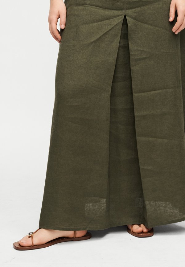 Persona by Marina Rinaldi