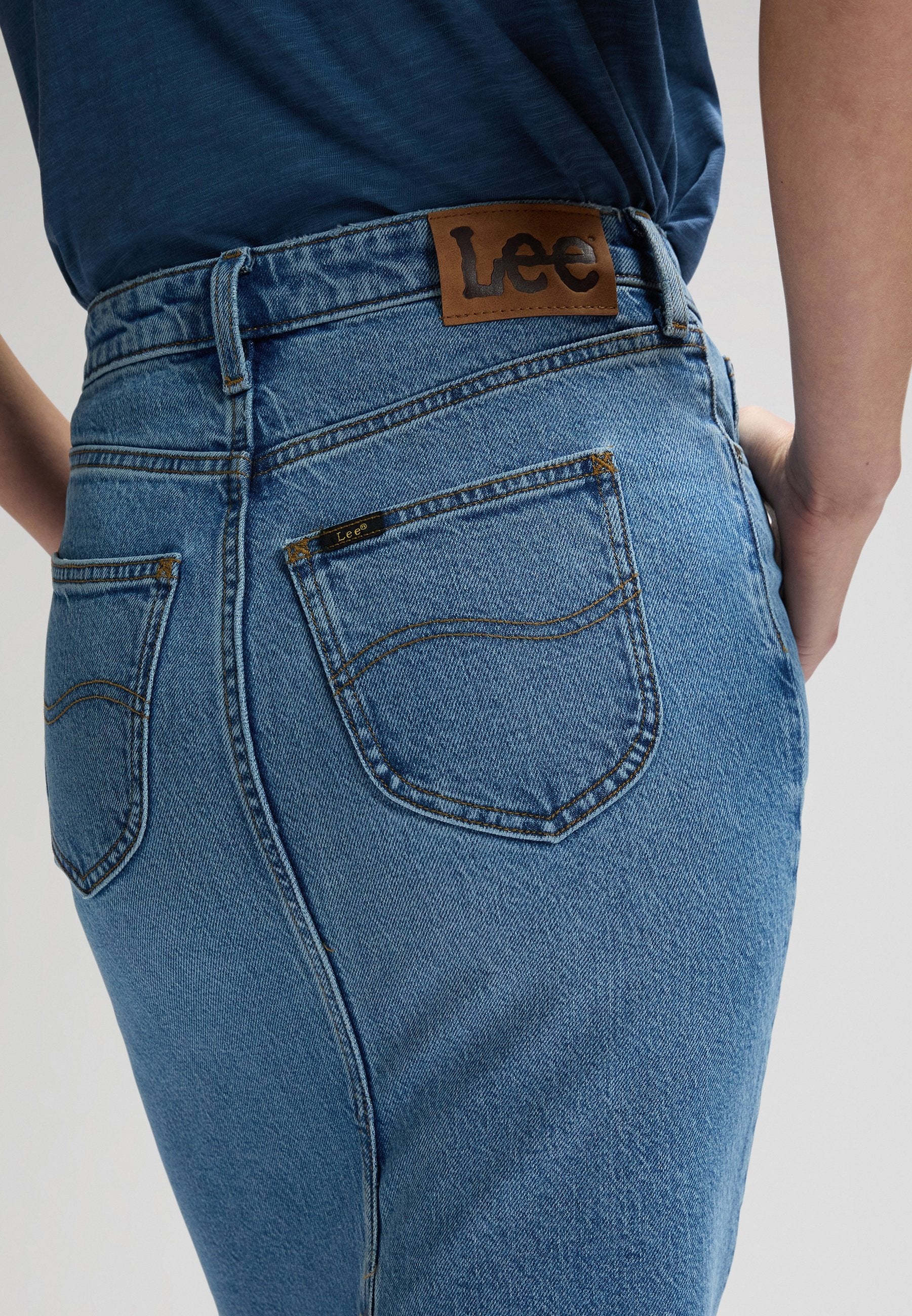 Lee BACK SLIT