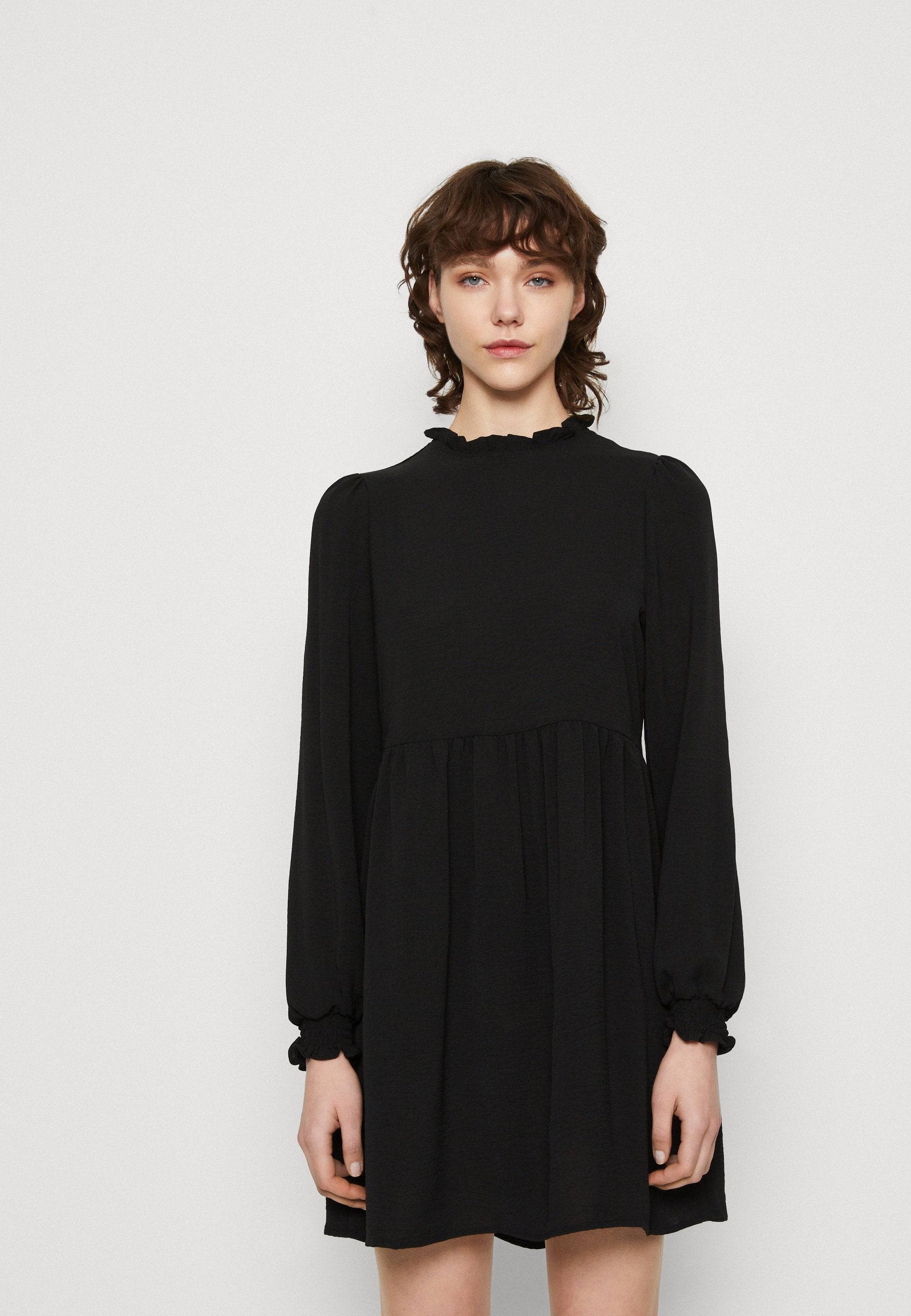 ONLMETTE HIGHNECK DRESS Media 3