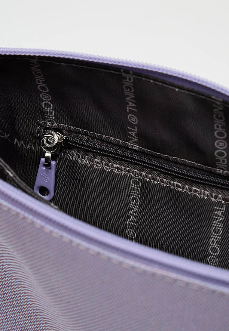 Mandarina Duck