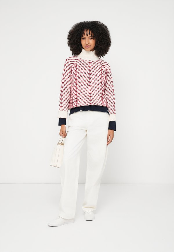 Tommy Hilfiger MID RISE TAPERED BARREL LEG WHITE JEANS