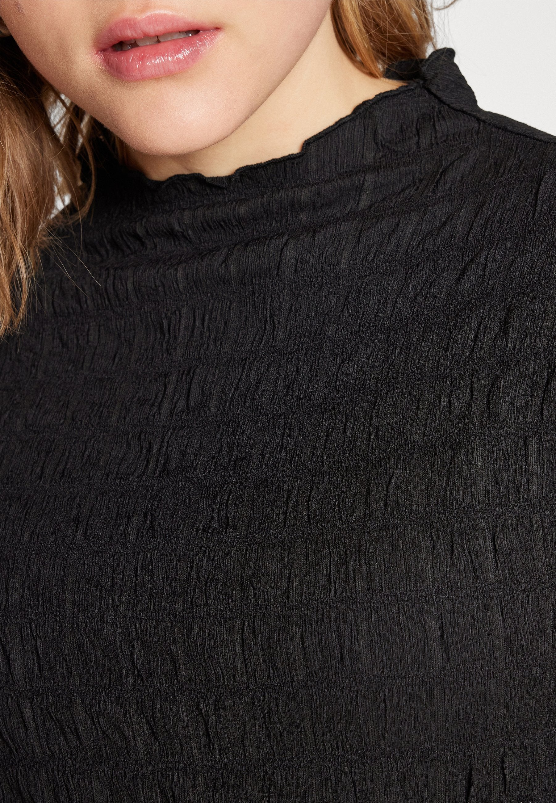 Pieces PCORLA MOCK NECK TOP