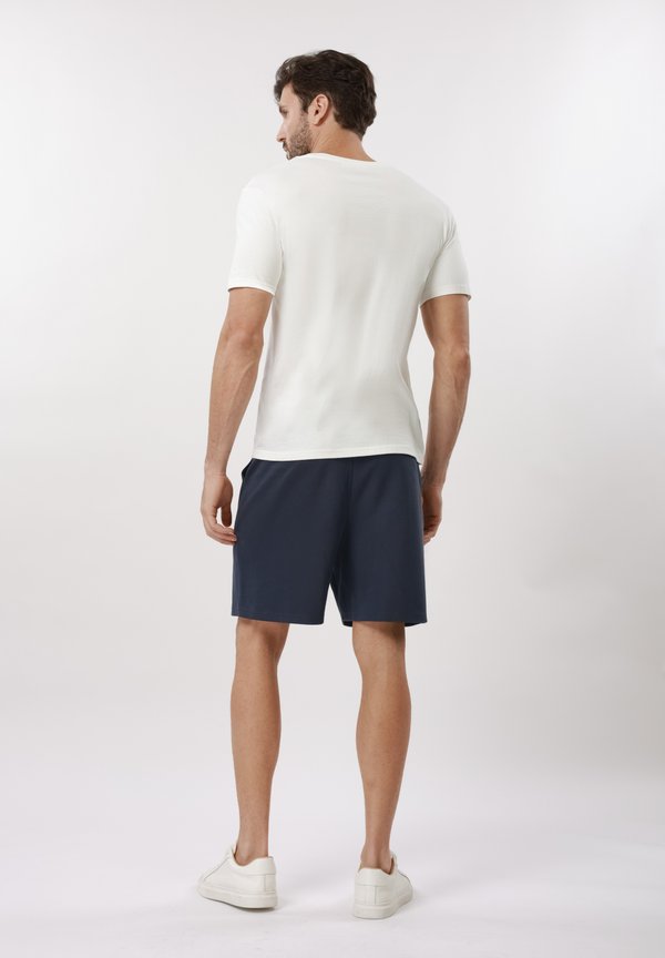 Pier One by Zalando