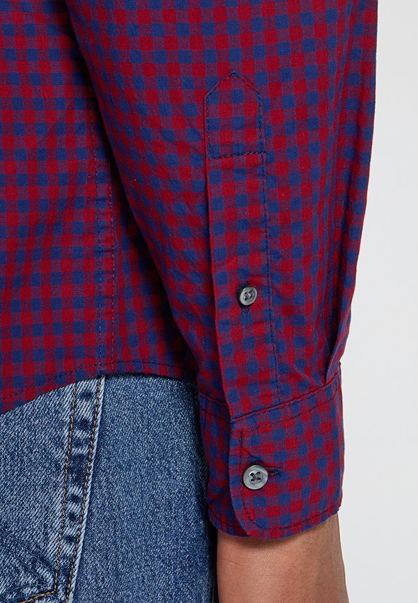 GAP REGULAR FIT