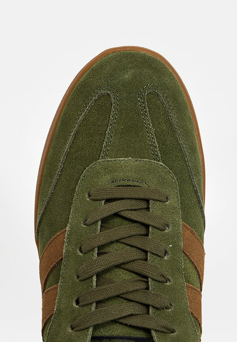 Steve Madden