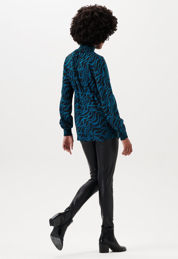 Esprit Maternity