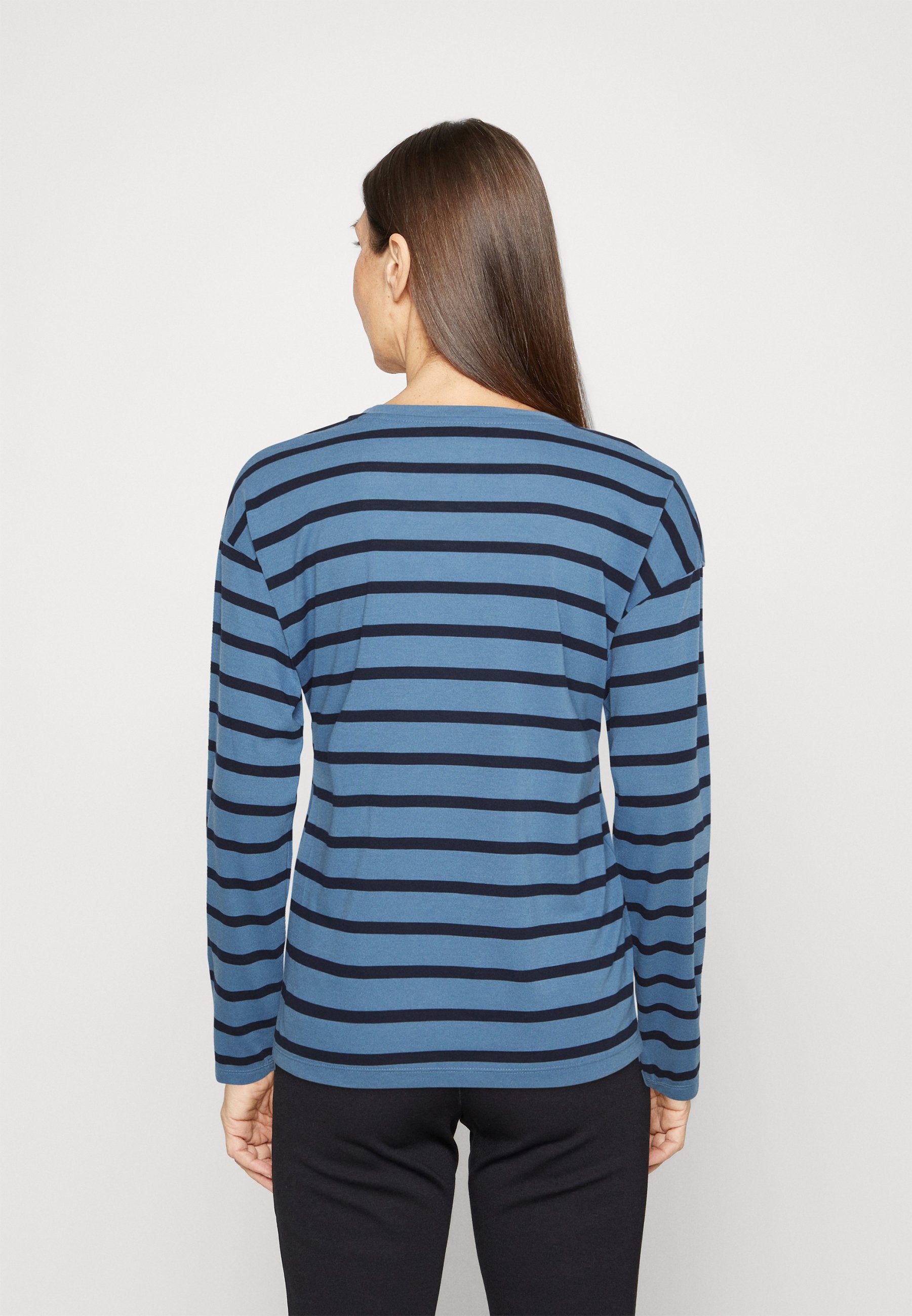 Marks & Spencer RELAX V NECK