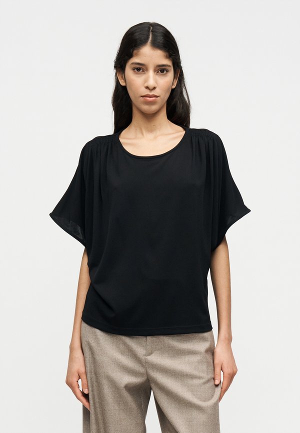 Weekend Max Mara GIOSTRA