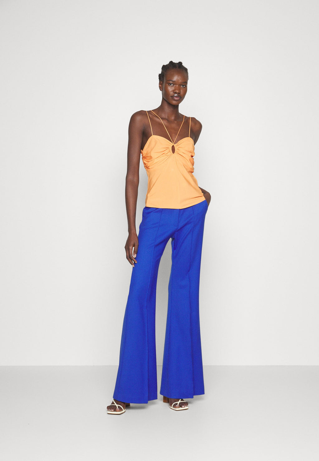 DESIGNERS REMIX EXCLUSIVE IOLA
