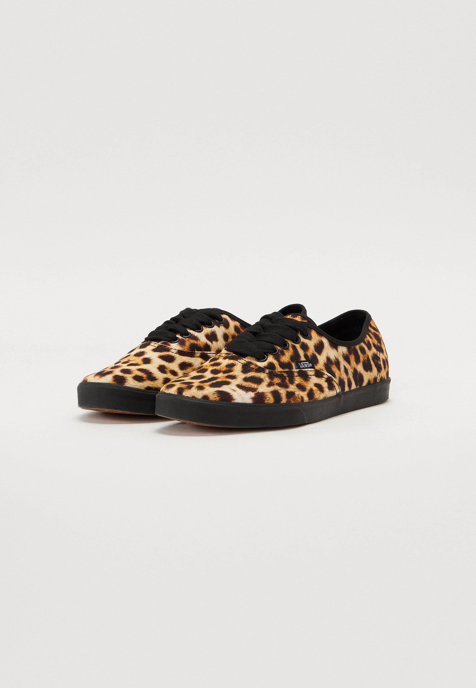 Vans AUTHENTIC LOWPRO