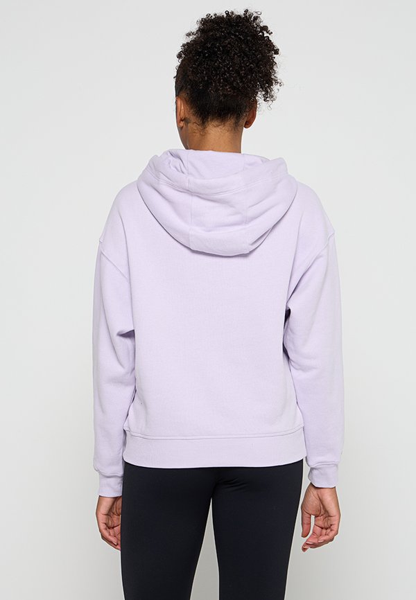 DKNY Sport
