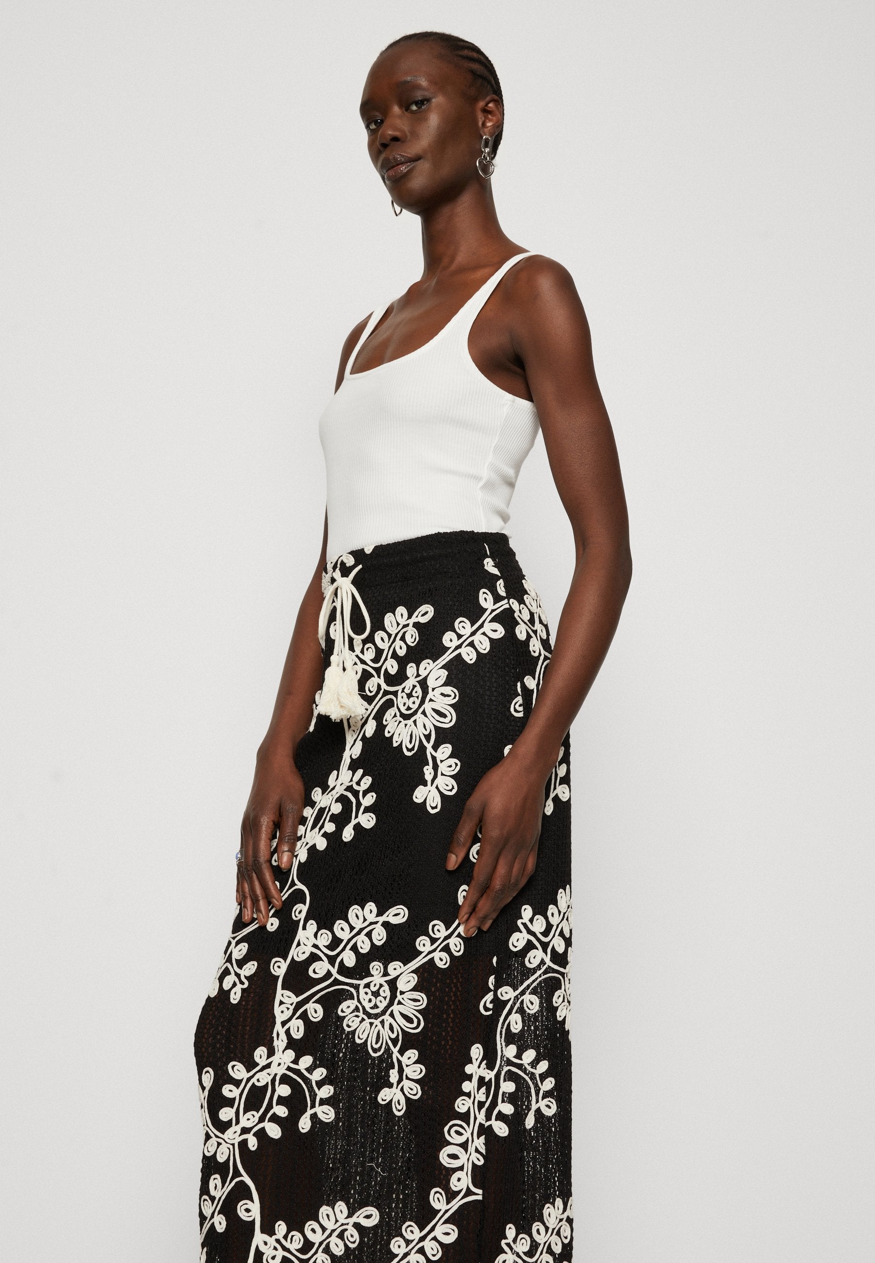 Vero Moda Tall VMCLARA SKIRT