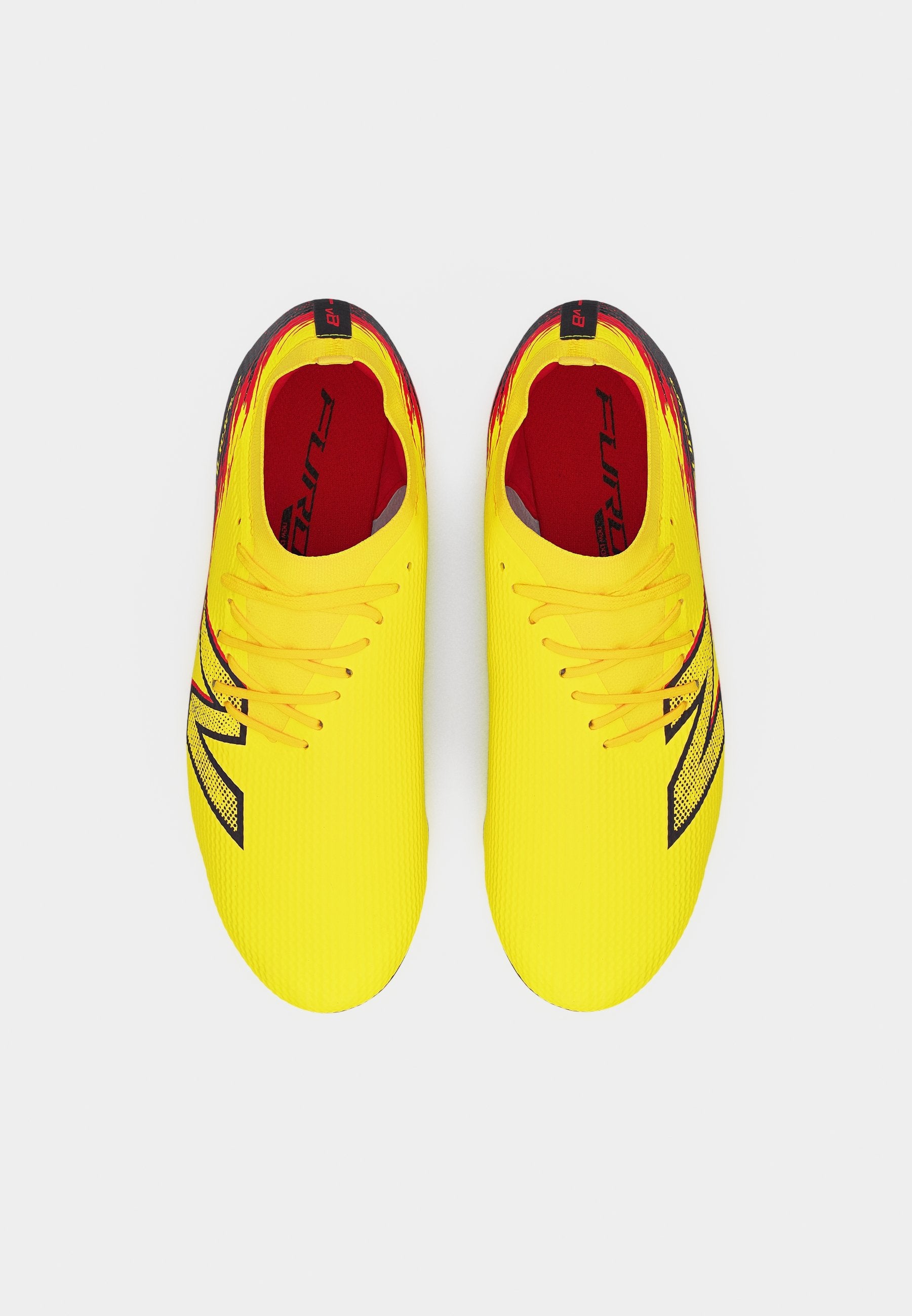 New Balance FURON V8 TEAM MG
