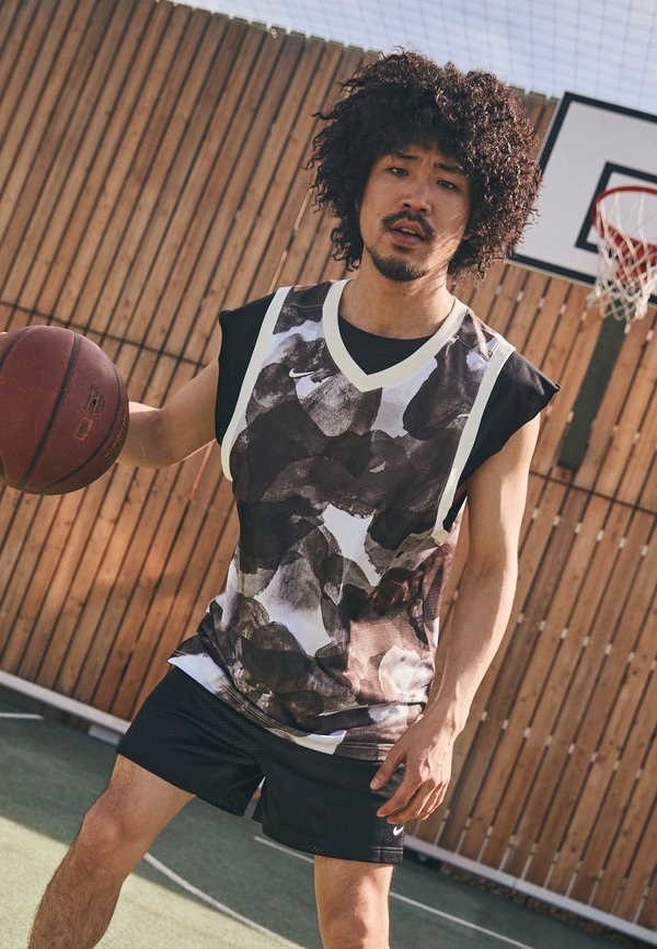 Nike Performance DNA