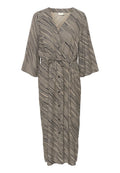 Langes, beige und schwarz gestreiftes Wickelkleid mit langen Ärmeln, Knopfleiste vorne und gebundenem Taillengürtel.