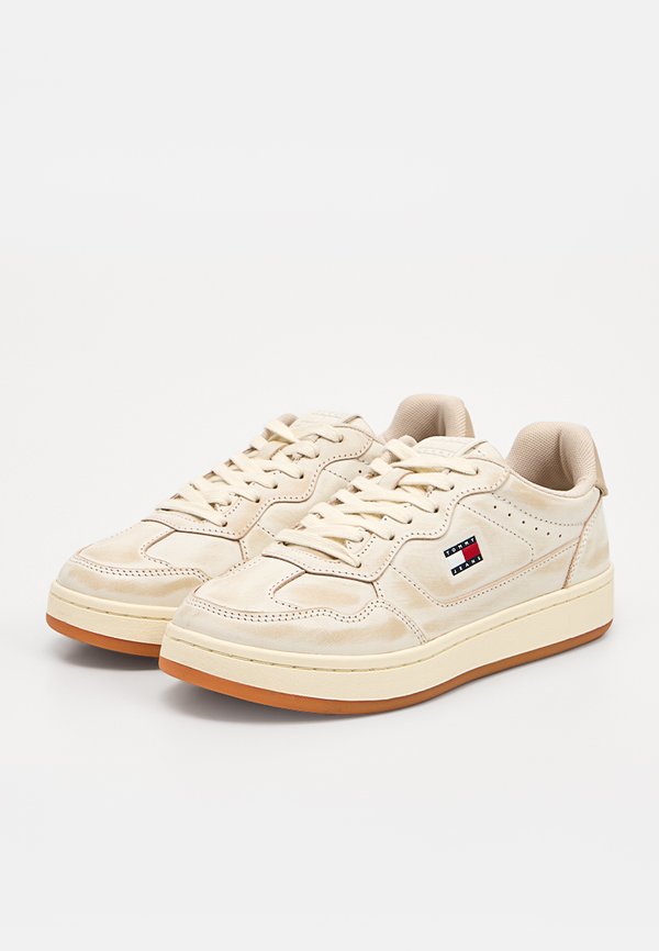 Tommy Jeans