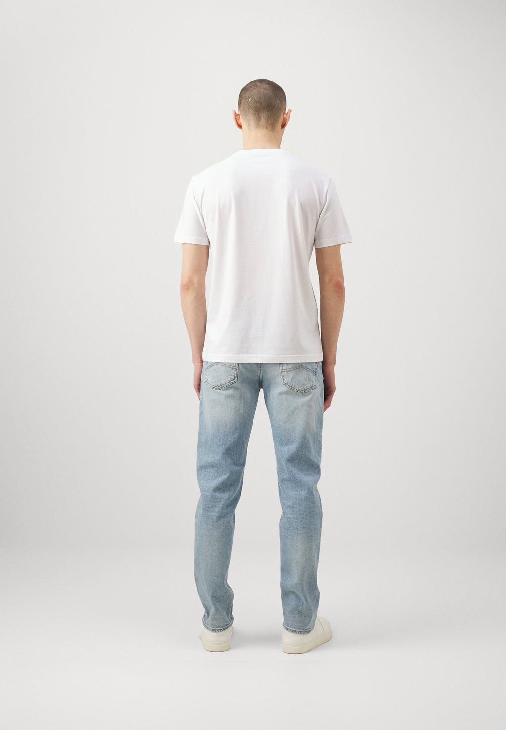 Armani Exchange Jeans Slim Fit Media 4