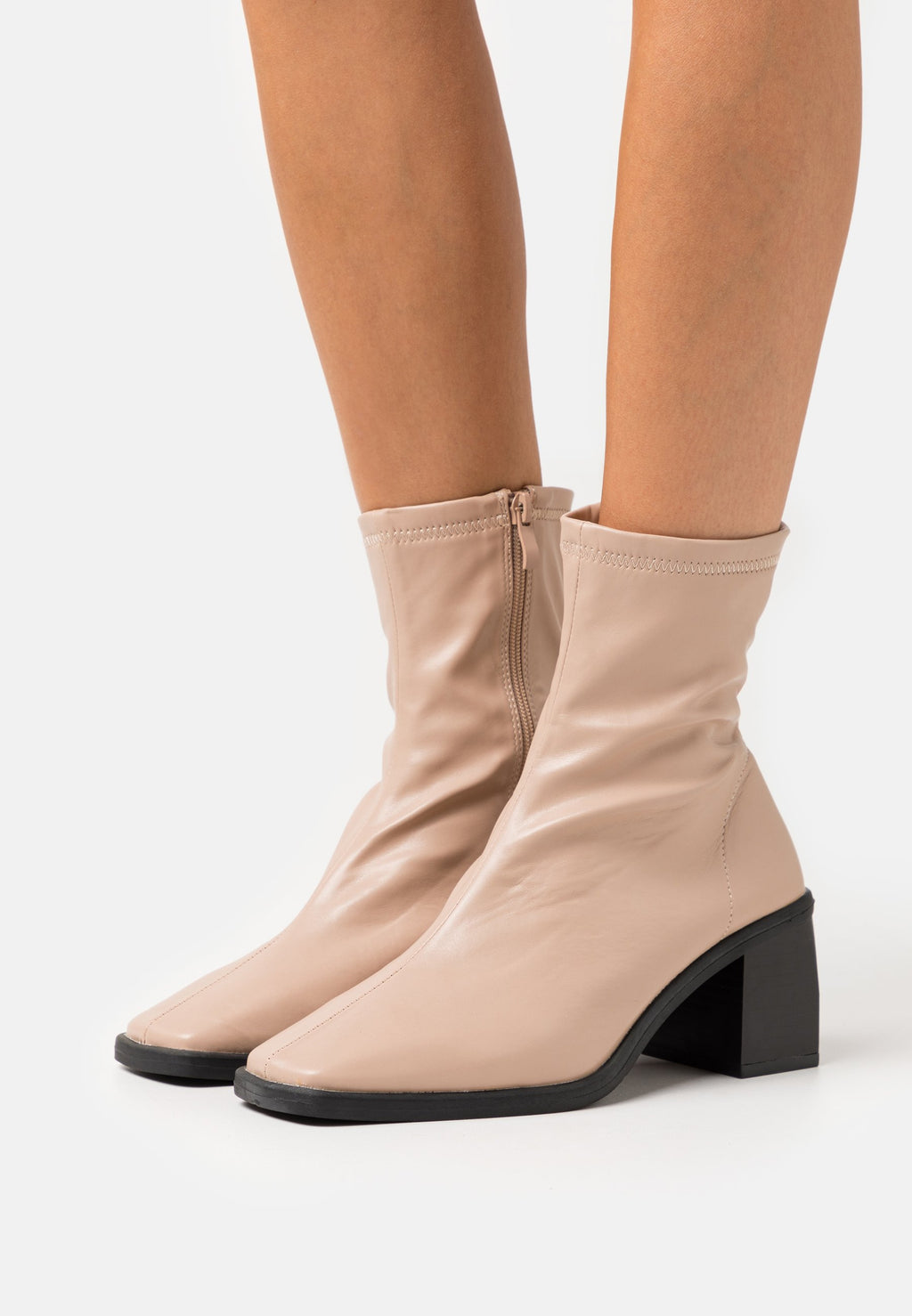 RAID Wide Fit WIDE FIT AVERIE