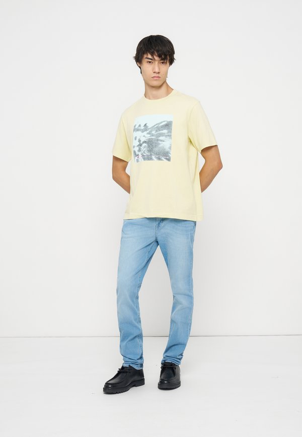 Calvin Klein Jeans