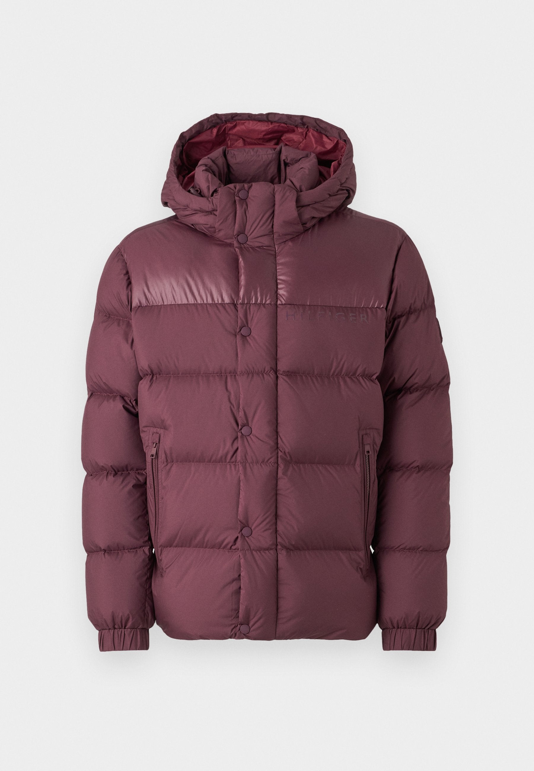HOODED PUFFER Media 1